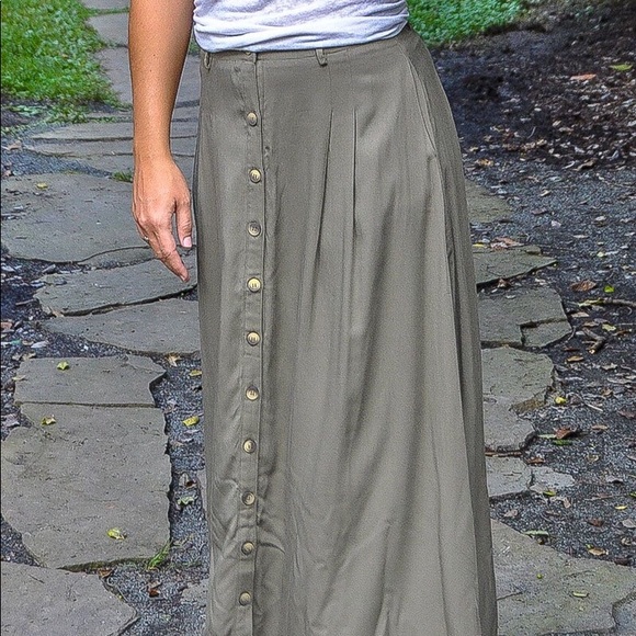 Button Down Skirt - Picture 2 of 5